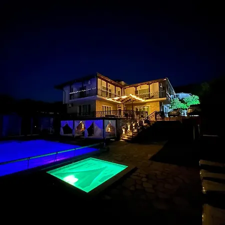 Villa Boutique Gioia Del Sole With Salty Heated Pool Balçık