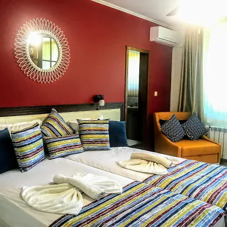 Boutique Gioia Del Sole With Salty Heated Pool Villa Balchik